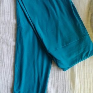New OS Lularoe Solid Leggings in Aqua Blue
