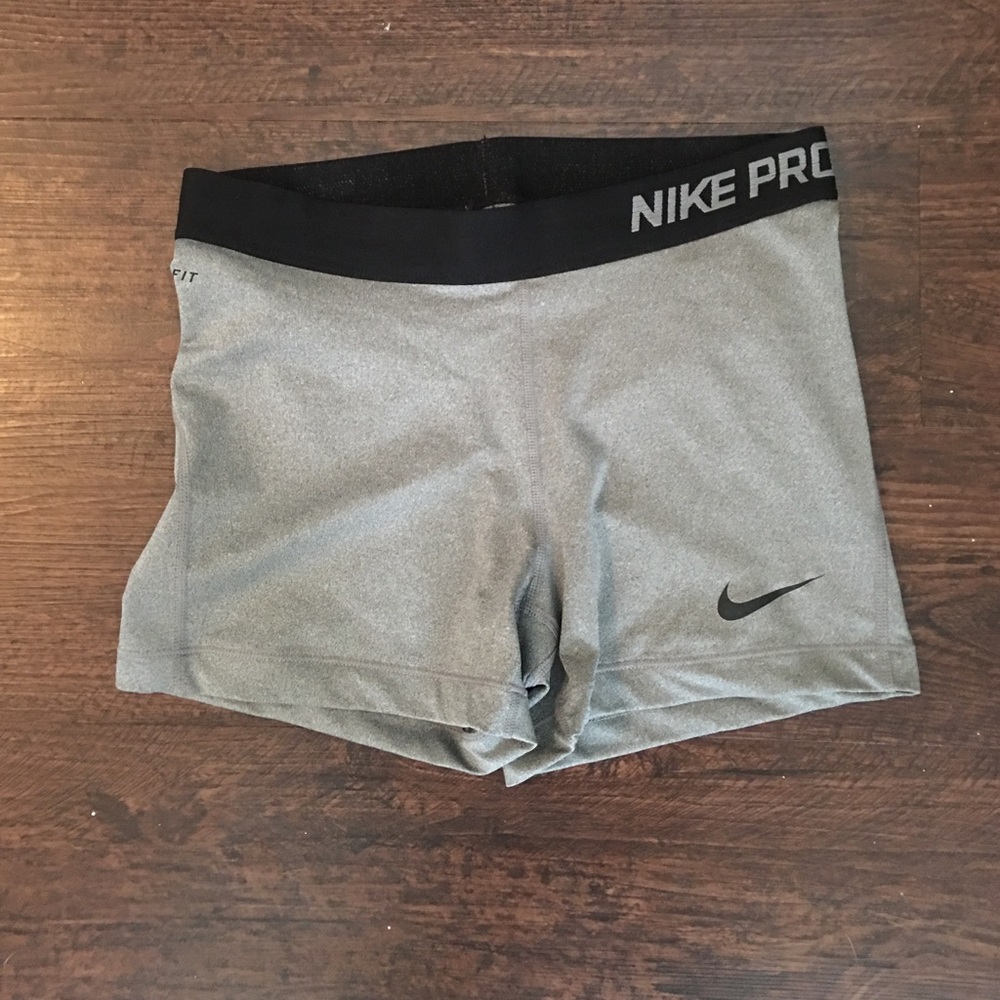 Gray Nike Pro spandex