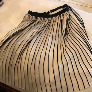 J Crew pleated skirt size 4