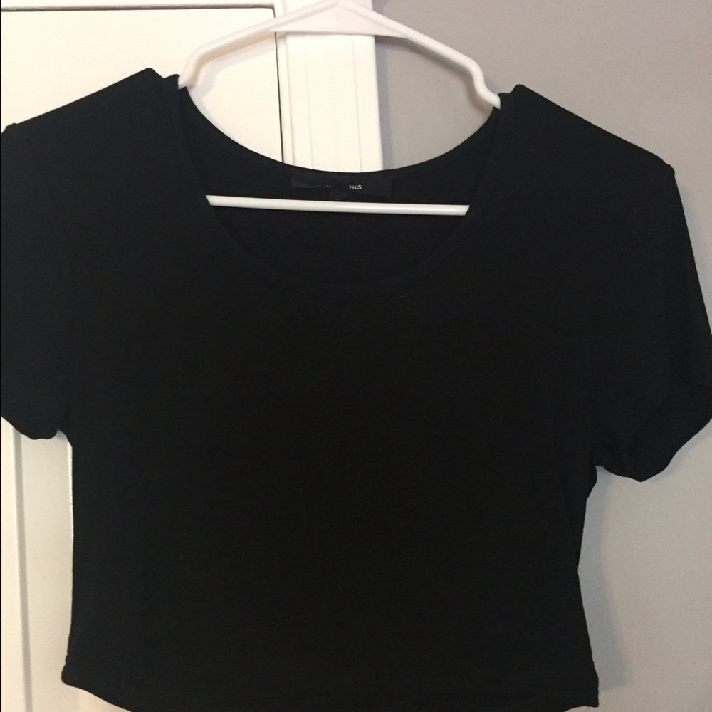 Black stretch crop top