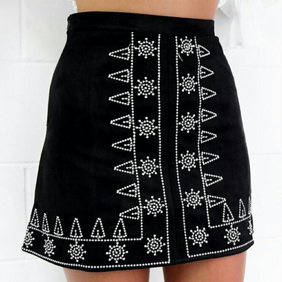 Vegan Suede Pattern Skirt - Picture 4 of 6