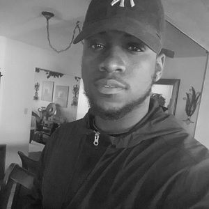 Meet your Posher, Deonte