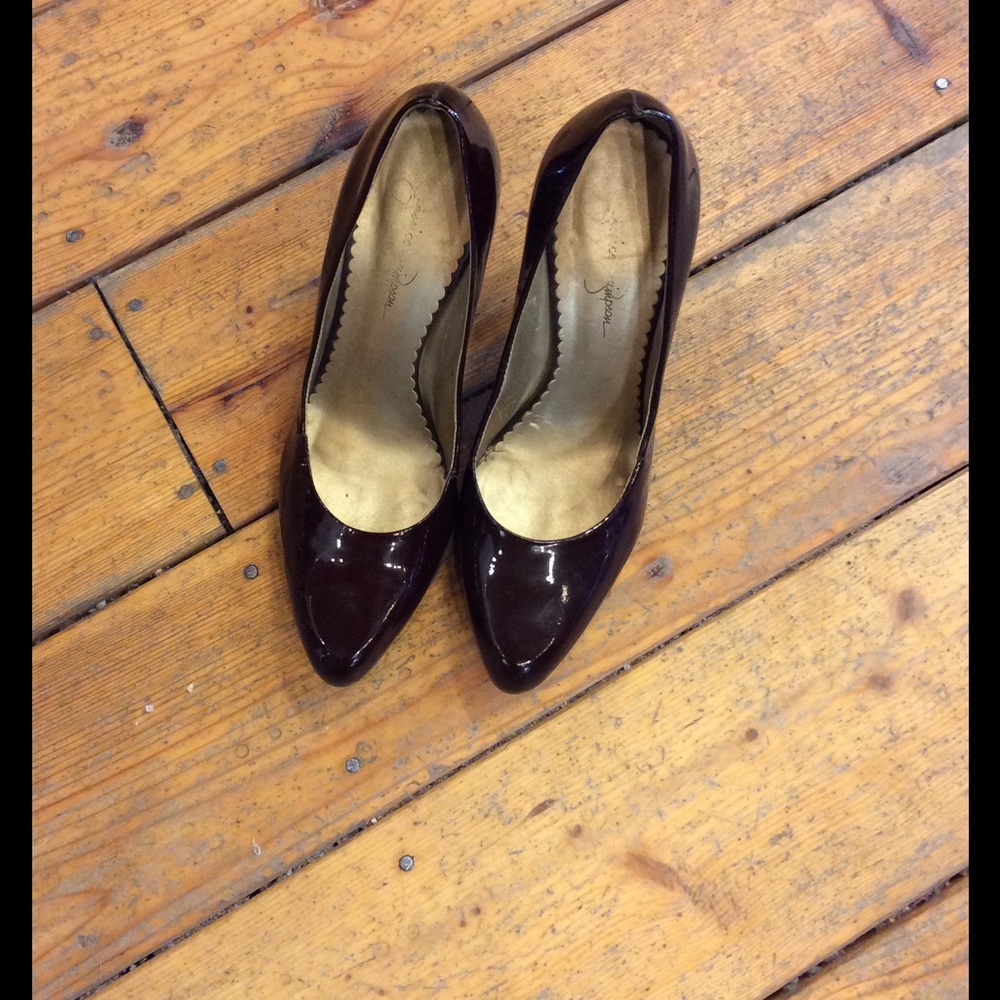 Jessica Simpson career pumps