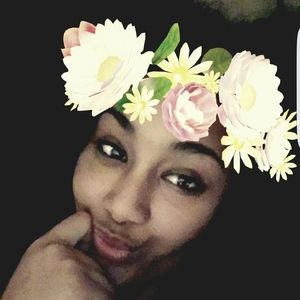 Meet your Posher, Evelyn