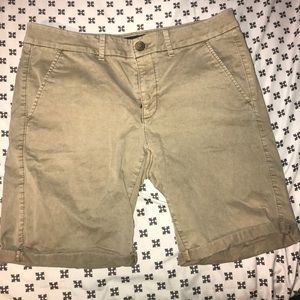american eagle khaki bermuda shorts