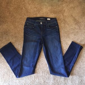 Size 26 - Level 99 skinny straight mid rise denim