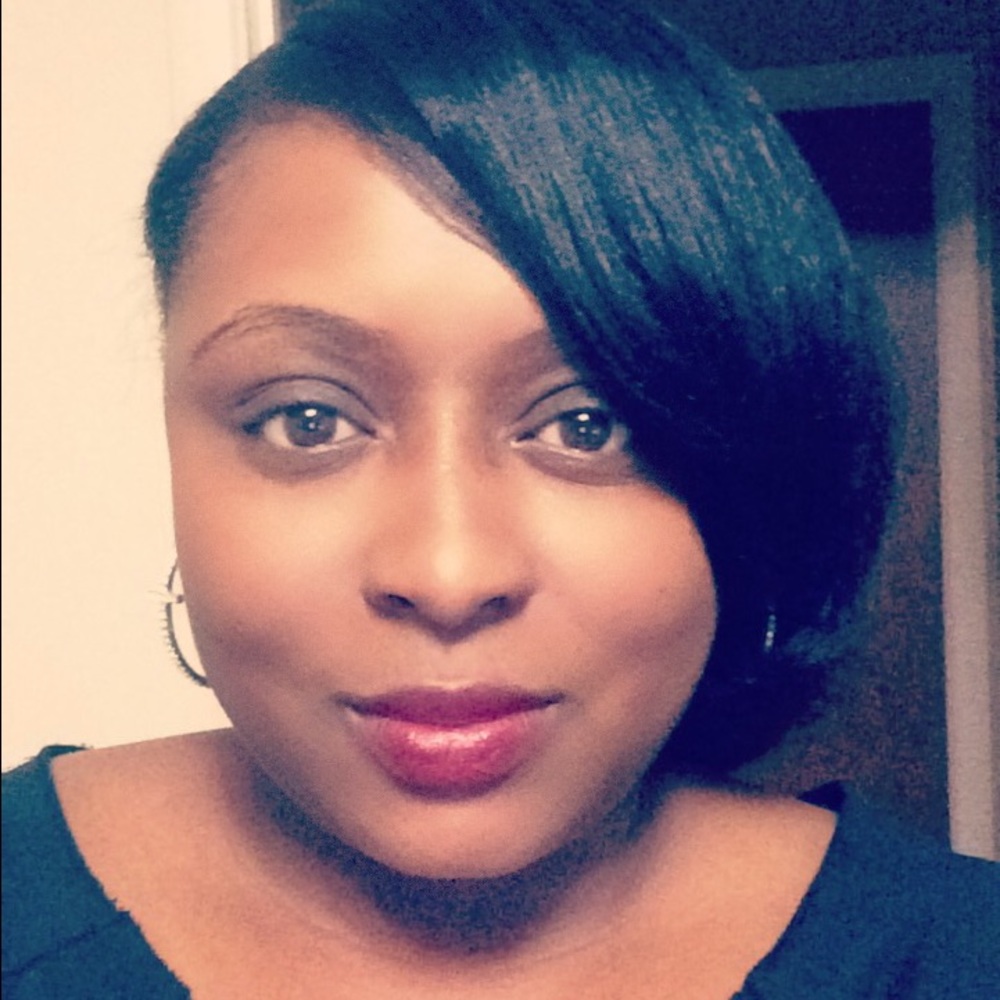 Meet your Posher, Dee