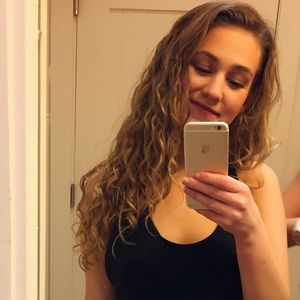 Meet your Posher, Emily