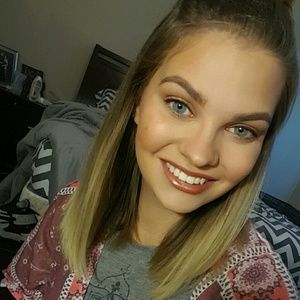 Meet your Posher, Grace