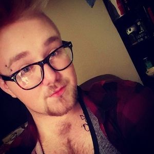 Meet your Posher, Devin