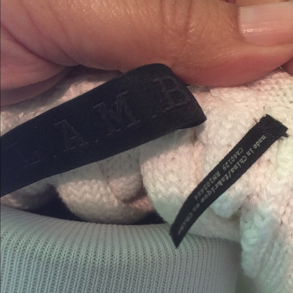 White cable knit sweater by L.A.M.B. - Picture 4 of 5