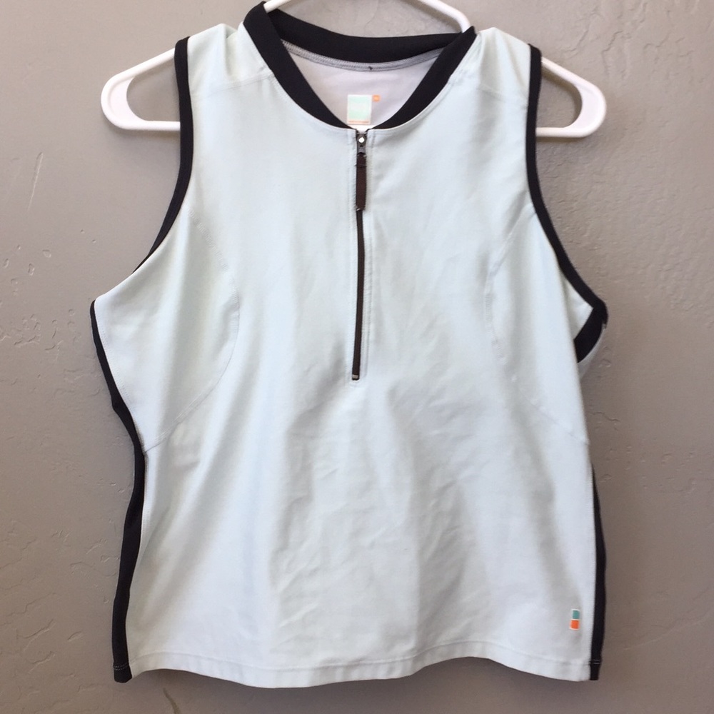 ❌LUCY workout tank!!! Built in support bra! ❌
