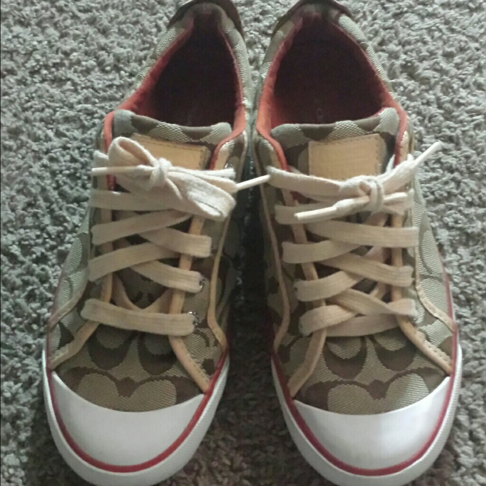 Wemon's Coach Shoes