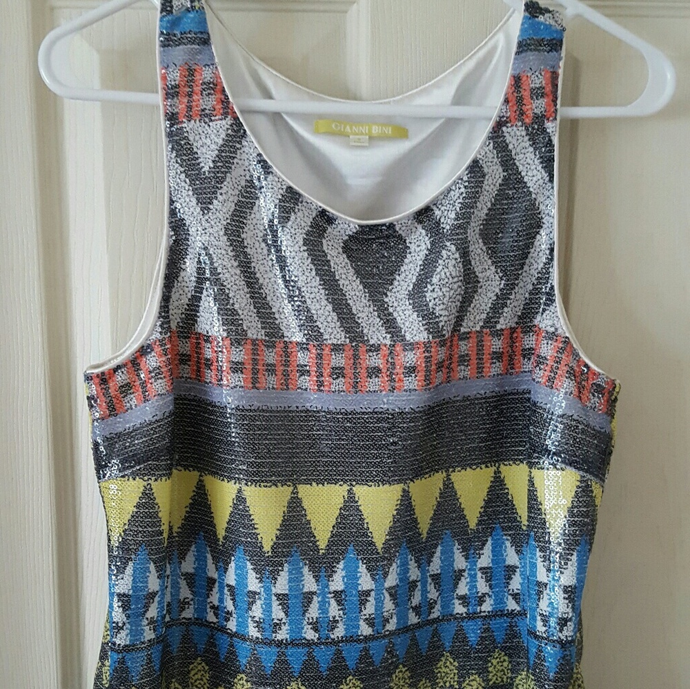 Sequin Pattern Tank Top - Picture 2 of 3