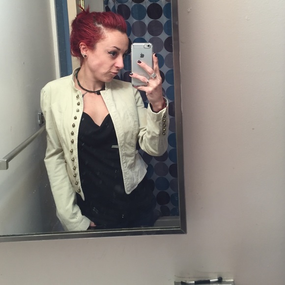 ❌DONATED❌GAP corduroy crop jacket military buttons - Picture 3 of 7