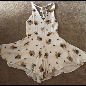 Free people floral halter romper 🍒