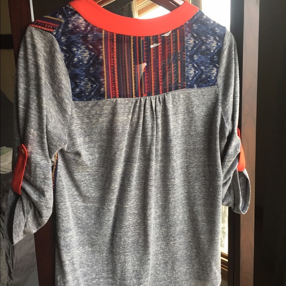 Daytrip 3/4 length Top - Picture 3 of 3