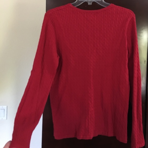 Red sweater - Picture 4 of 4