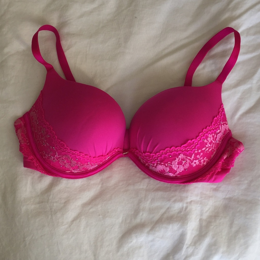 Victoria secret bra!