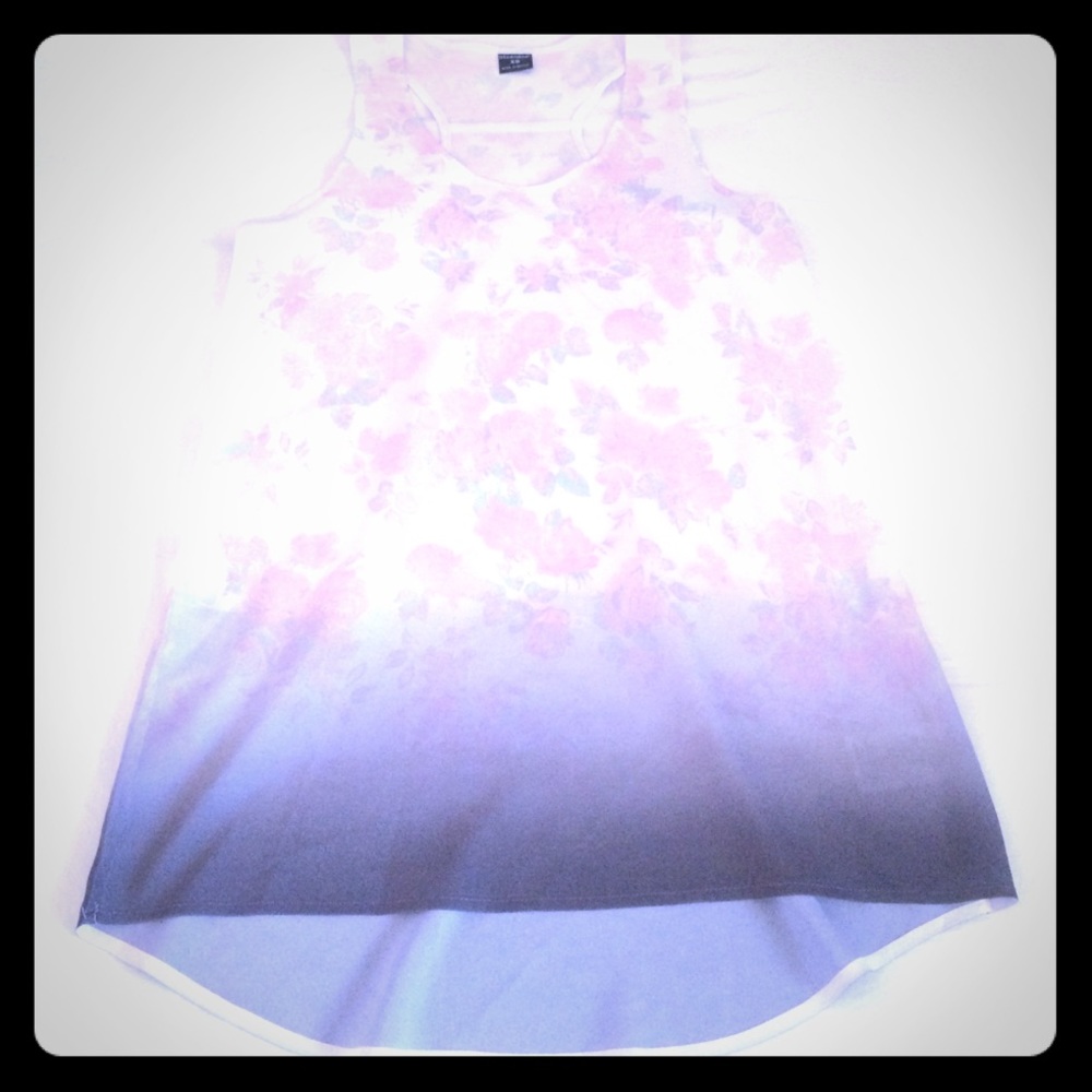 🌸Like New Floral Ombré Tunic🌸
