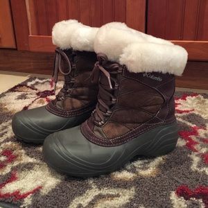 Columbia snow boots