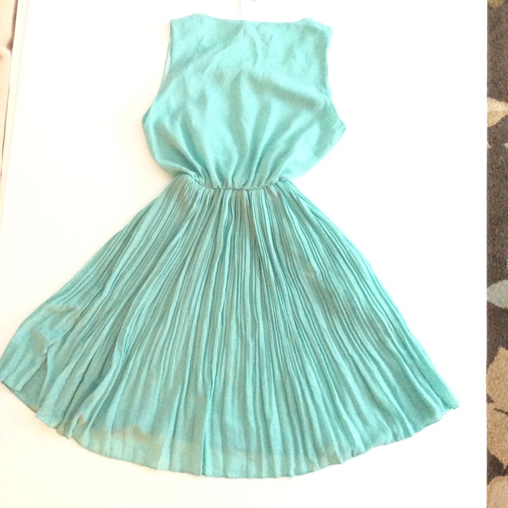 PLEATED CHIFFONAQUA DRESSNWT - Picture 4 of 4