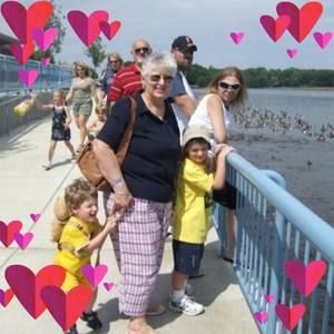 Meet your Posher, Holly