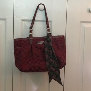 LMTD TIME SALE Authentic Coach bag w Coach scarf
