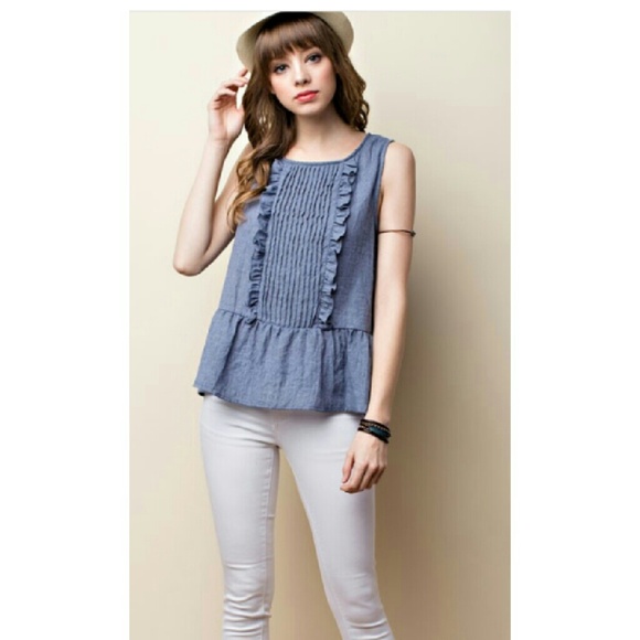 Small Ruffle and pintuck gauzy cotton chambray top - Picture 2 of 4