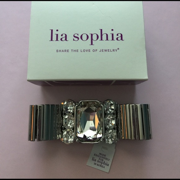 Front Row Bracelet - Picture 2 of 2