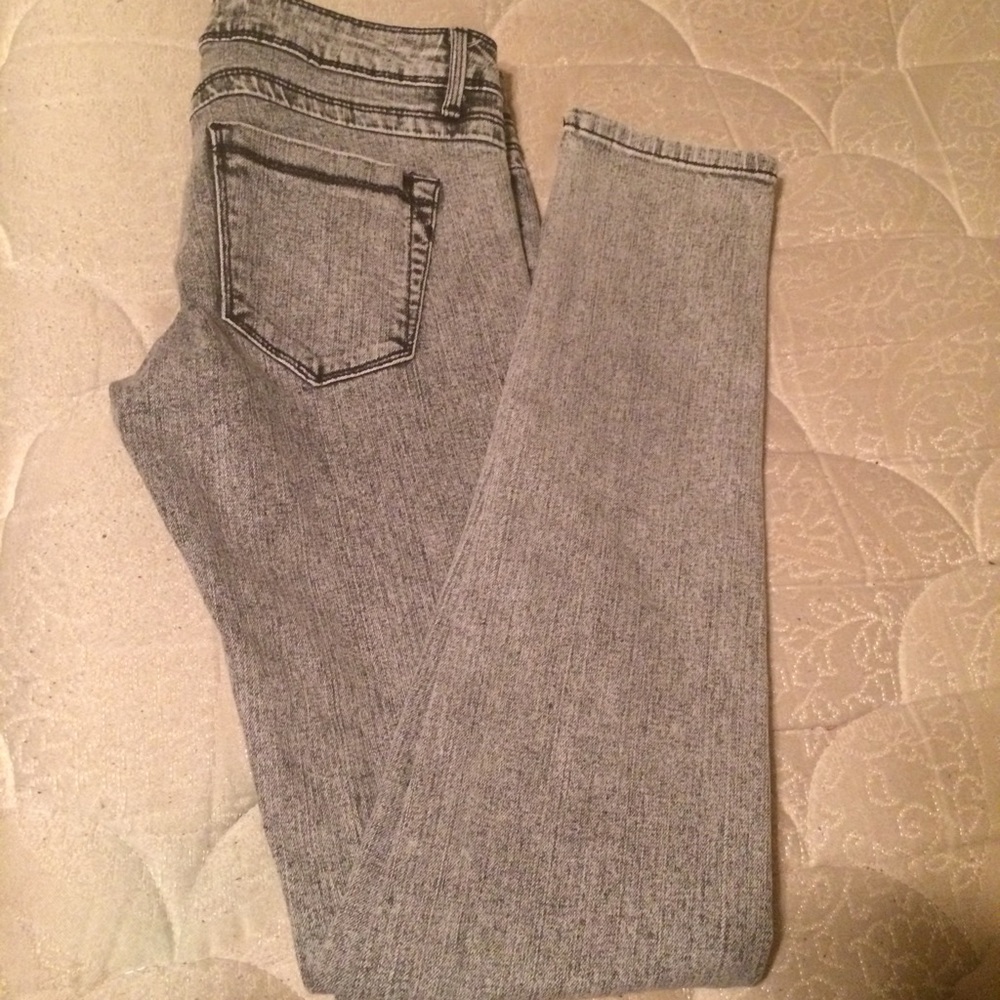 Forever 21 jeans 25w 32L