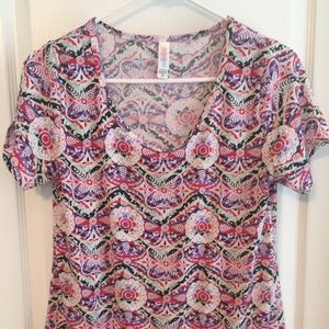 LuLaRoe Classic T