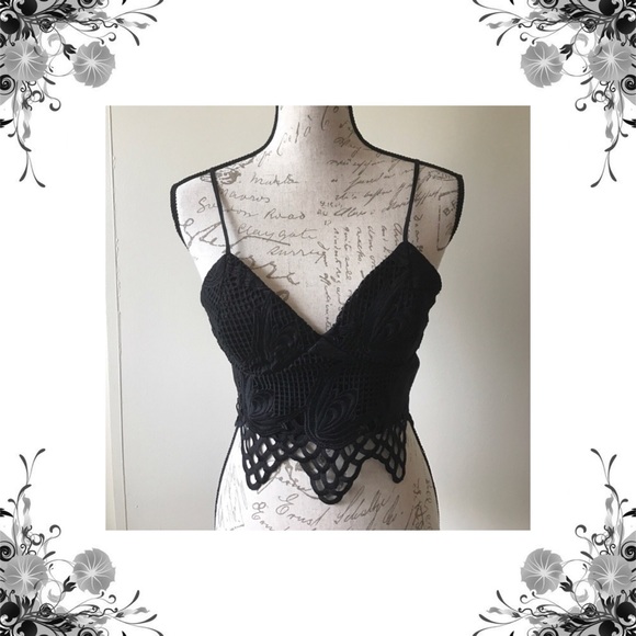 Sz XS/4 Bardot Crotchet Style Lace Crop Top - Picture 5 of 8