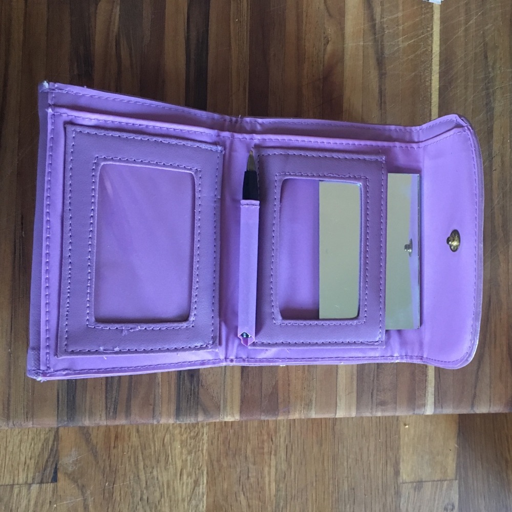 Cute 80s purple wallet EUC clean
