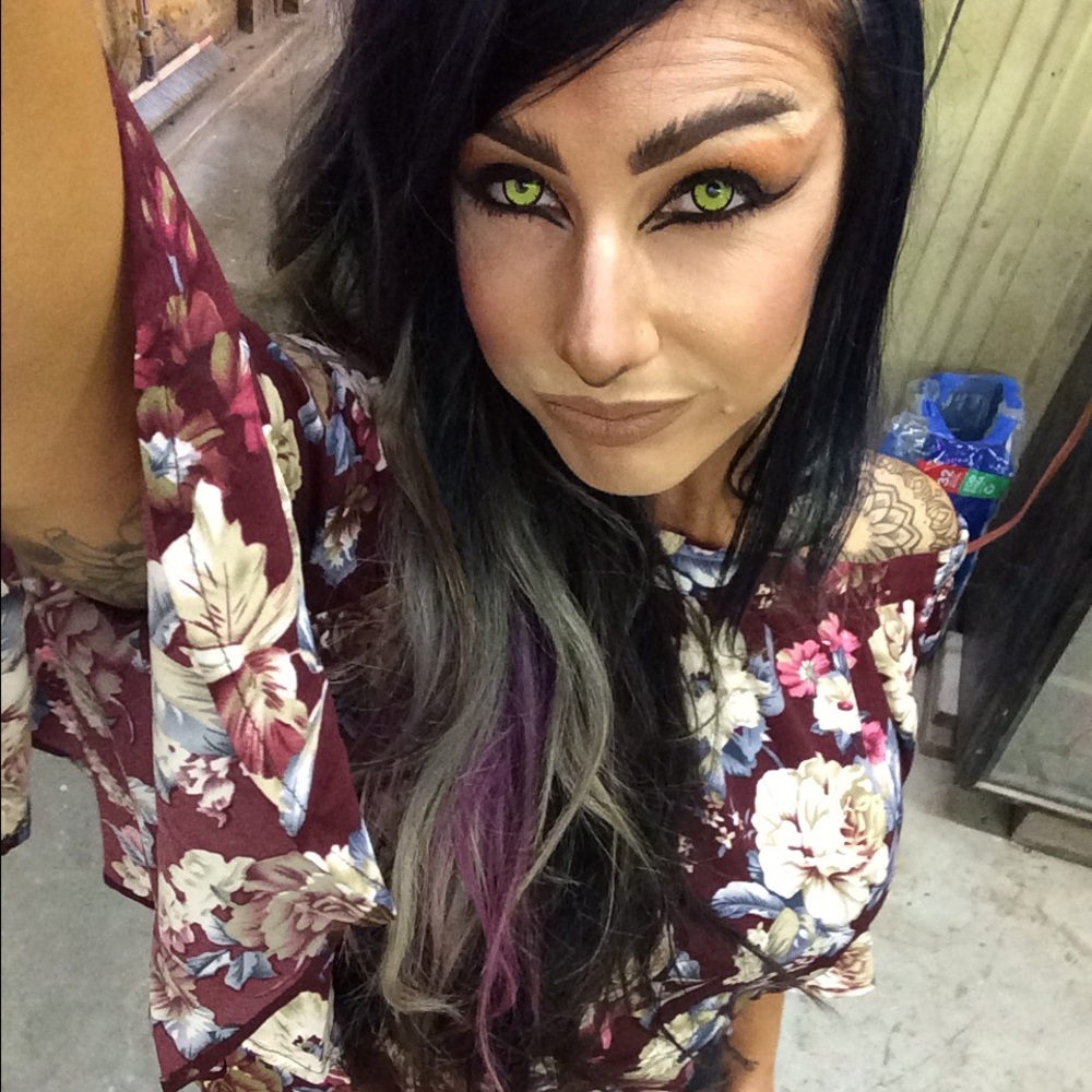 Meet your Posher, Ashley