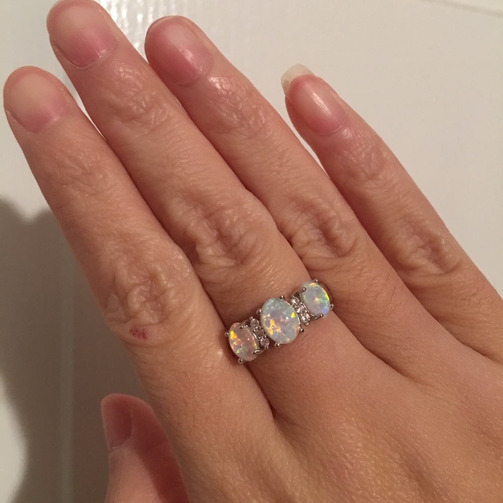 10kt white gold filled opal engagement ring - Picture 4 of 4