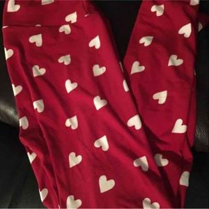 LuLaRoe OS Red and White Hearts