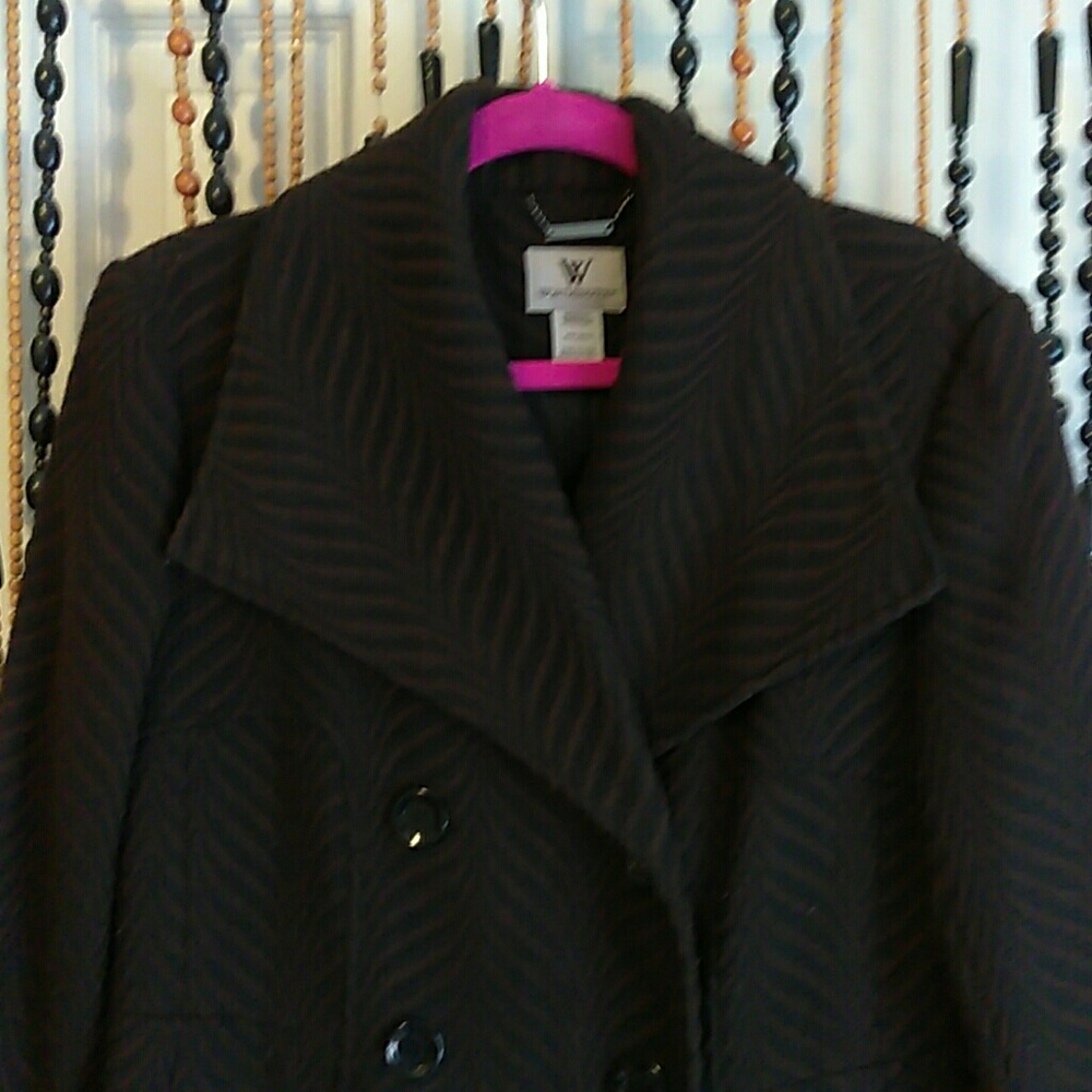 Coat - Picture 2 of 3