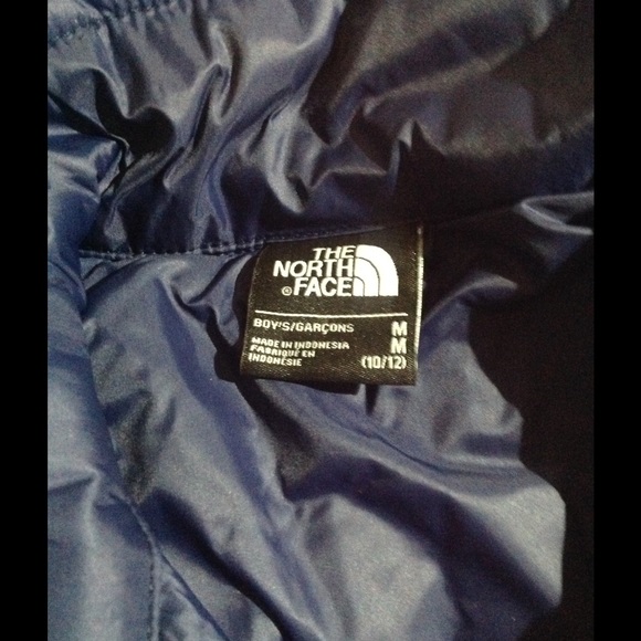 The North Face Boy's Thermoball Jacket - Picture 4 of 4