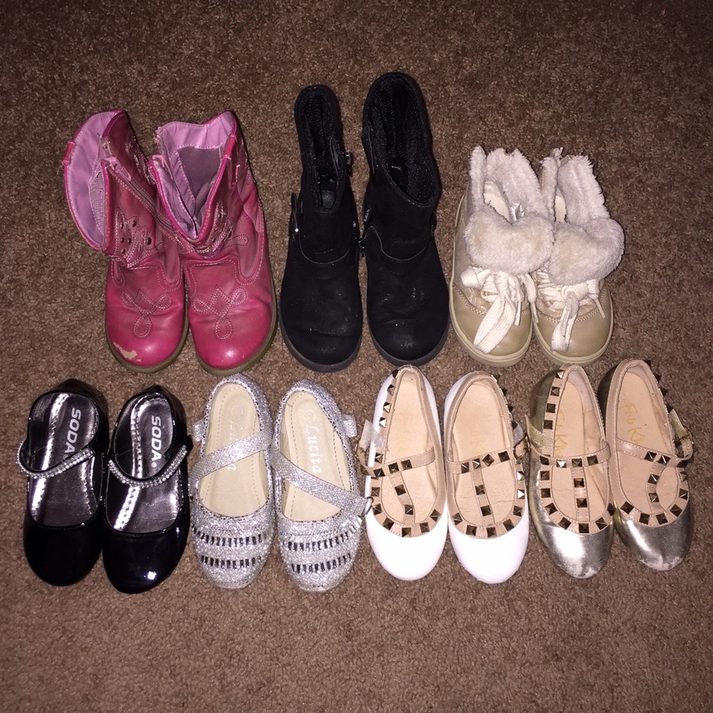 Toddler girl shoe lot (7 pairs)