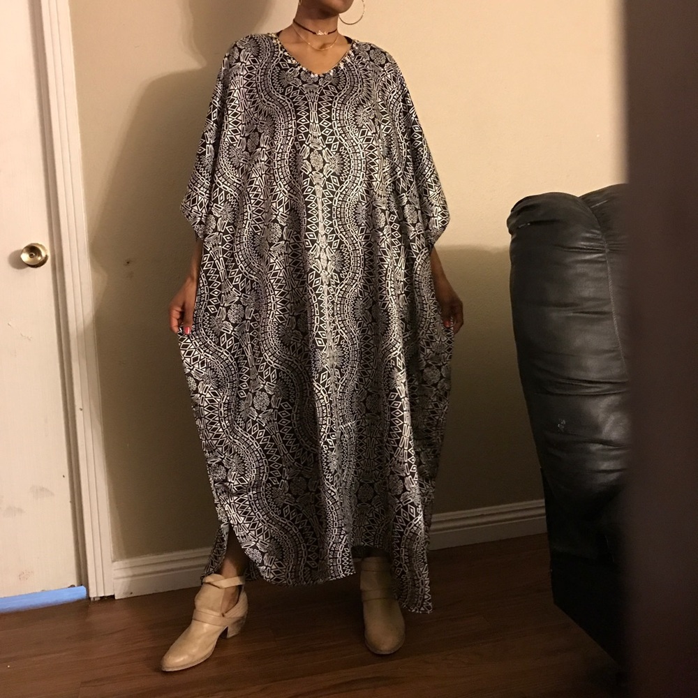 Henna Kaftan Garb