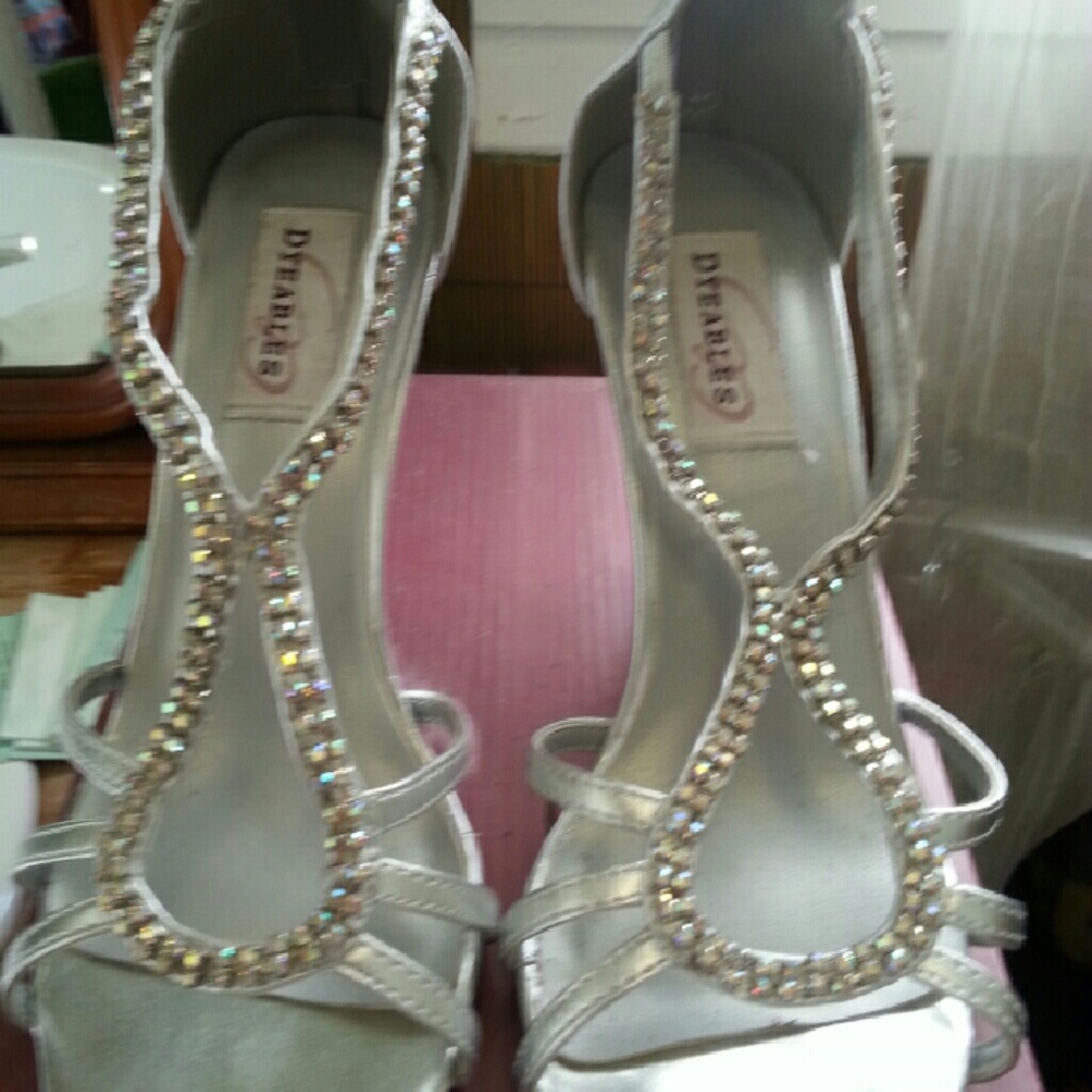 NWT Silver Dress Shoes w/ crystal ab stones