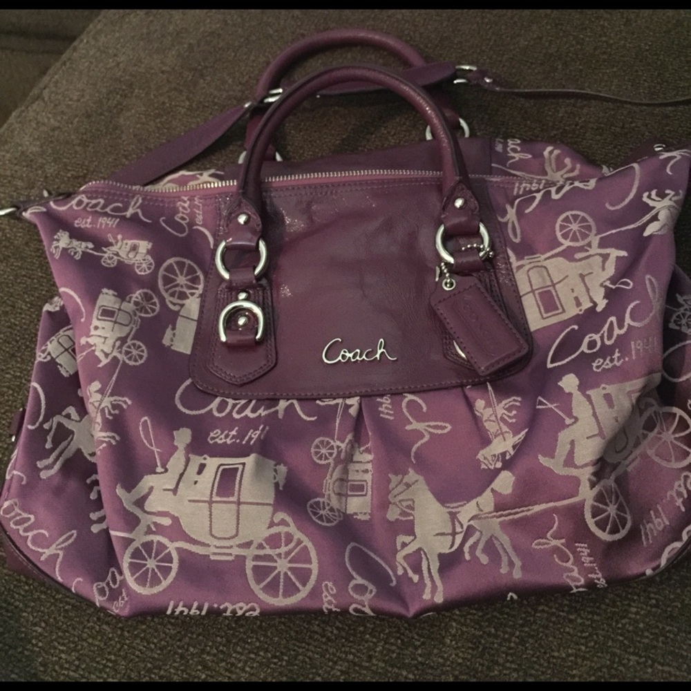 Coach purse purple in great condition