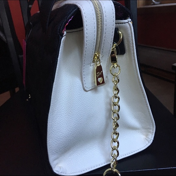 💕HOST PICK💕NEW Betsey Johnson Satchel Bag - Picture 5 of 8