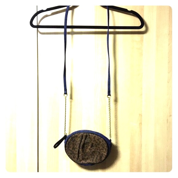 ‼️Last Chance! H&M Crossbody - Picture 4 of 4