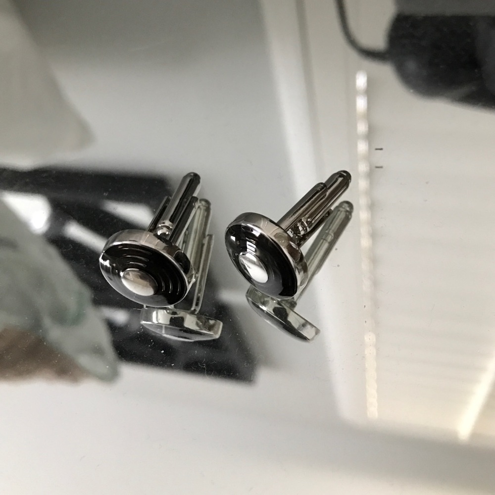 Men's cuff links Geoffrey Beene