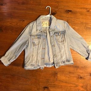L.e.i light wash denim jacket size XL
