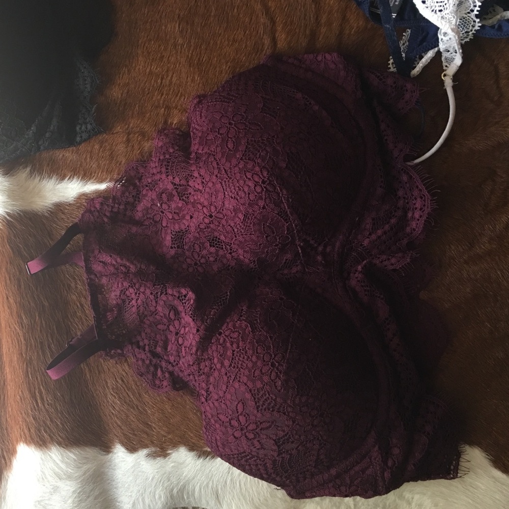Victoria secret bra.