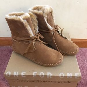 TOMs brand new Chestnut Zahara boots LAST CHANCE