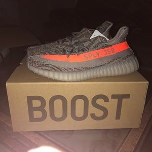 Yeezy V2 Beluga Size 9.5